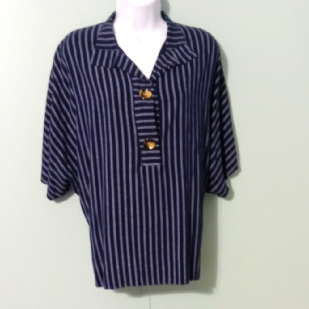 NWT Unknown Brand Serendipity Boutique Blouse 1 Size‎ 2 Tone Blue Stripes.